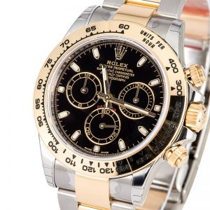 The 40 mm replica Rolex Cosmograph Daytona 116503 watches have black dials. 