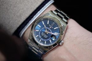 The superb replica Rolex Sky-Dweller 326934 watches are worth for you.