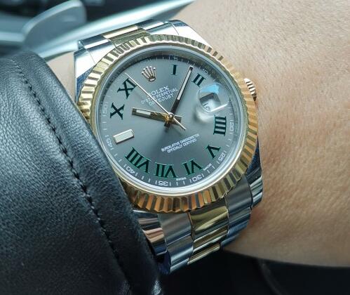 The Datejust looks more fashionable and eye-catching.