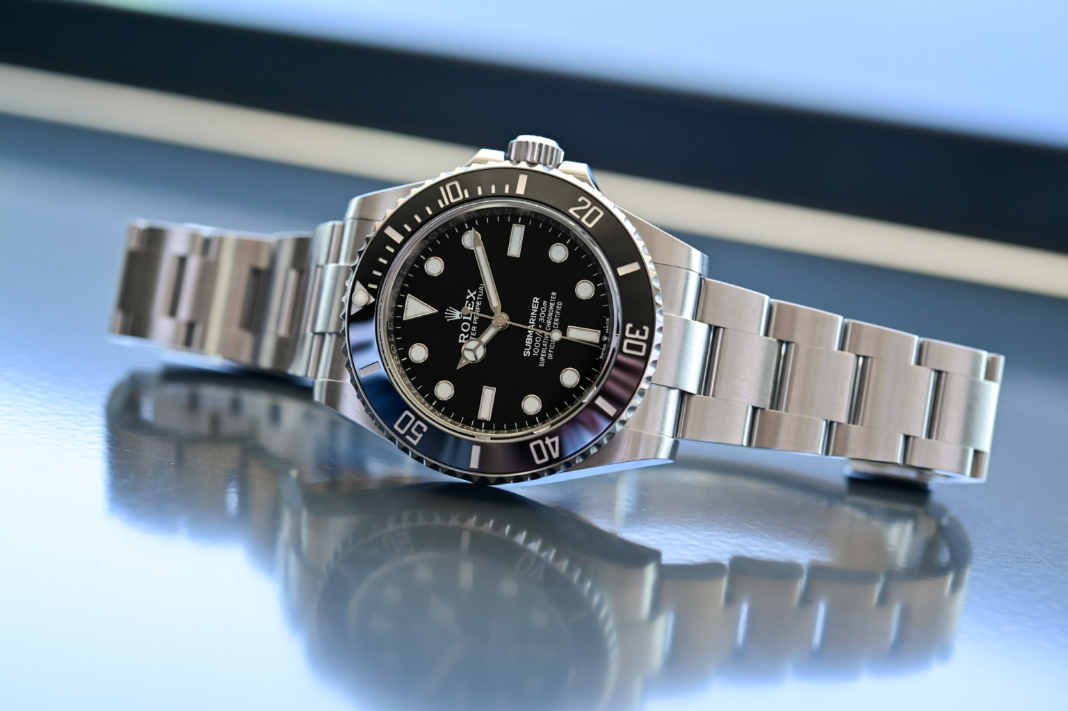 Rolex Submariner replica is one of the most popular diving watches.
