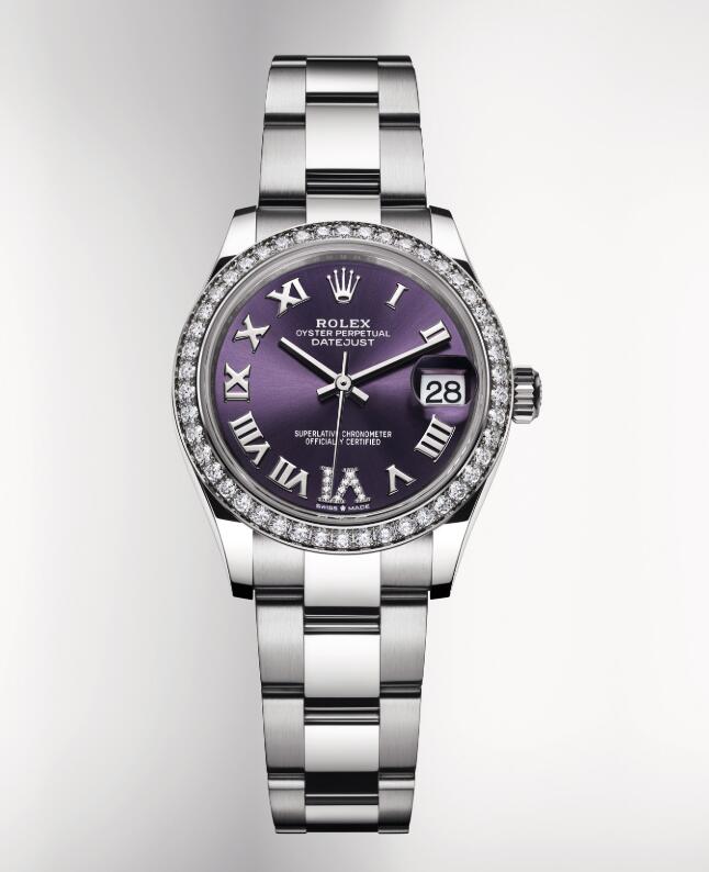 The 31mm fake watch is decorated with diamonds.